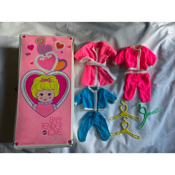 VTG Mattel Baby Tender Love Baby Doll Case 60s 70s Outfits Accessories - Picture 1 of 14